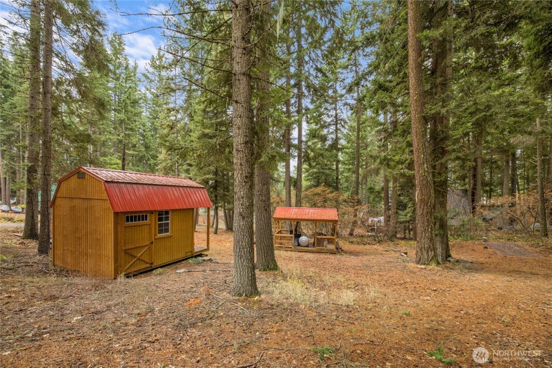 1211 Pine Loch Sun Drive