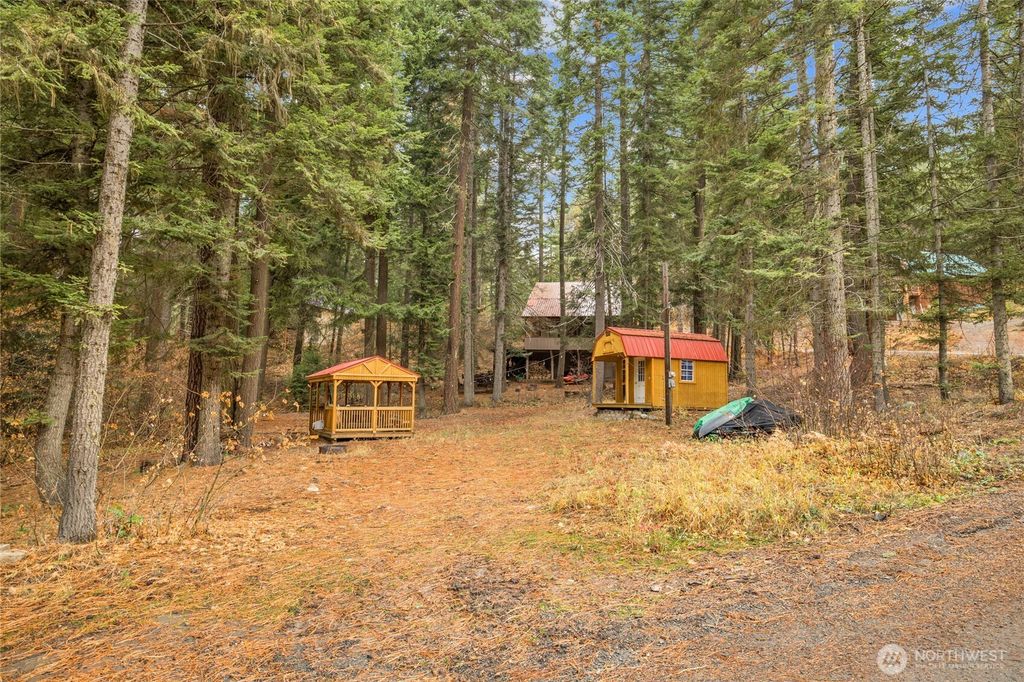 Photo of 1211 Pine Loch Sun Drive, Ronald, WA 98940 (MLS # 2457349)