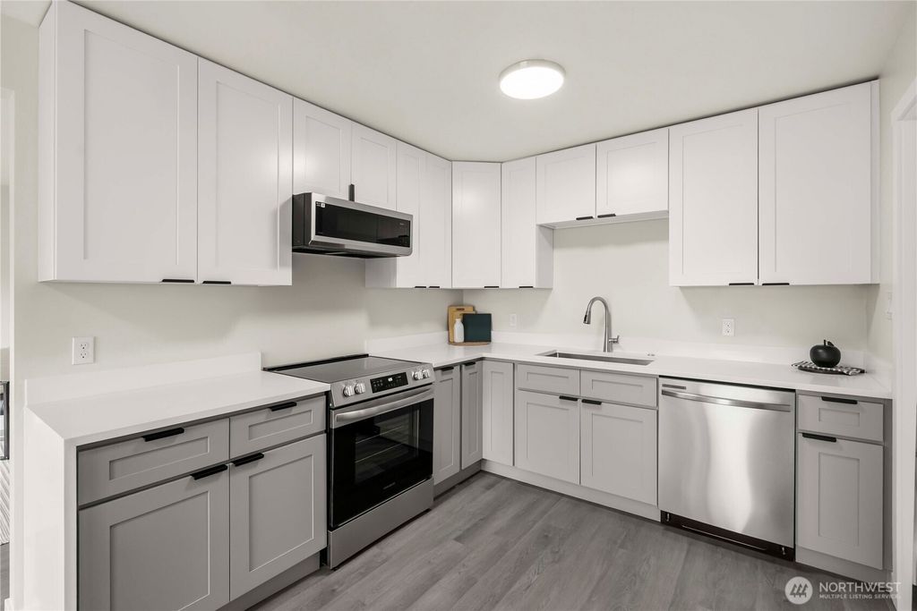 Photo of 5221 S I St, Tacoma, WA 98408 (MLS # 2505220)