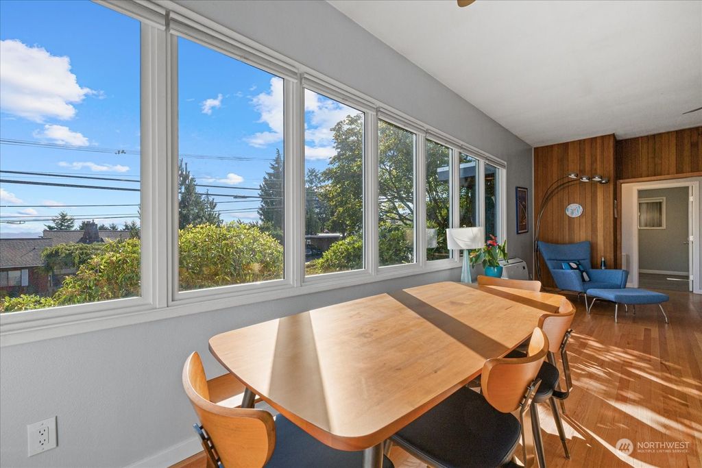 Photo of 3618 Federal Avenue, Everett, WA 98201 (MLS # 2230141)