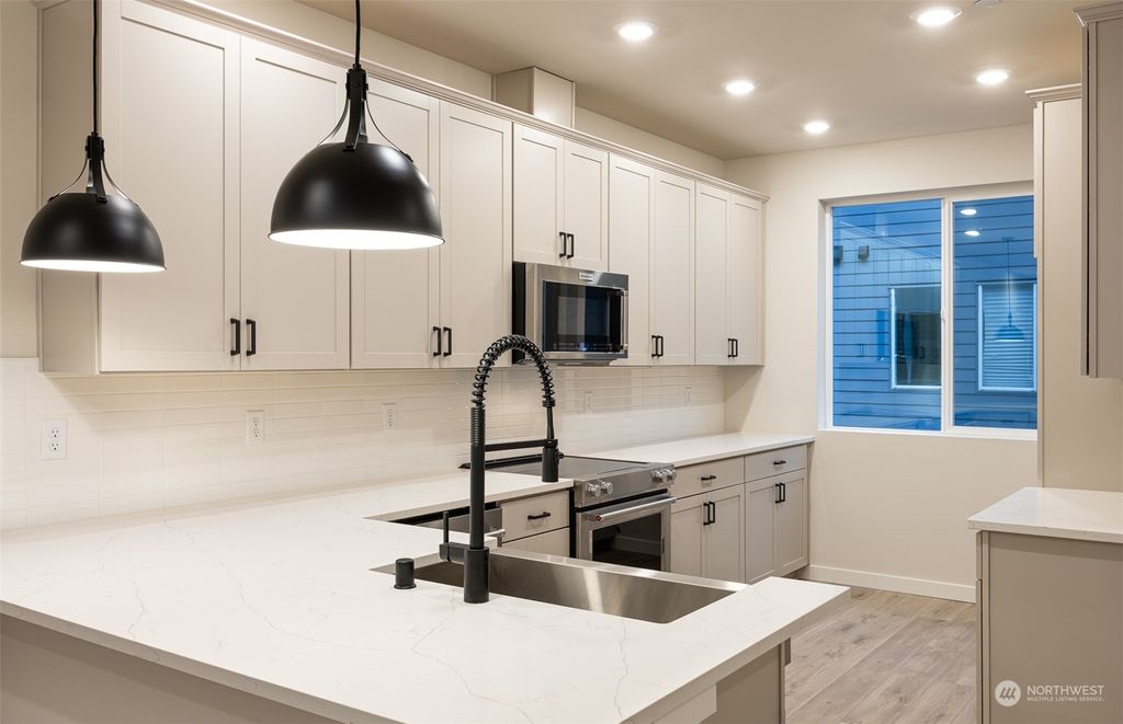 Photo of 2123 N 148th Street #004, Shoreline, WA 98133 (MLS # 2307311)