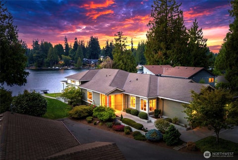 Photo of 15922 E Shore Drive DR, Lynnwood, WA 98087 (MLS # 2587002)
