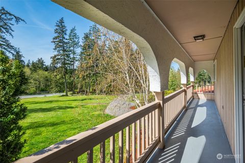 A home in Oak Harbor