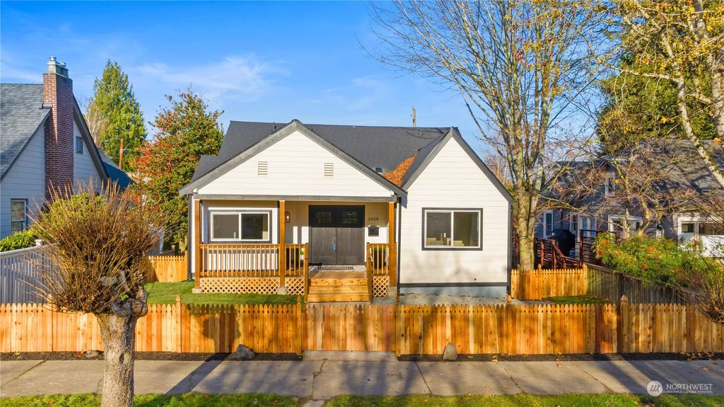 Photo of 2428 E Roanoke Street, Seattle, WA 98112 (MLS # 2316160)