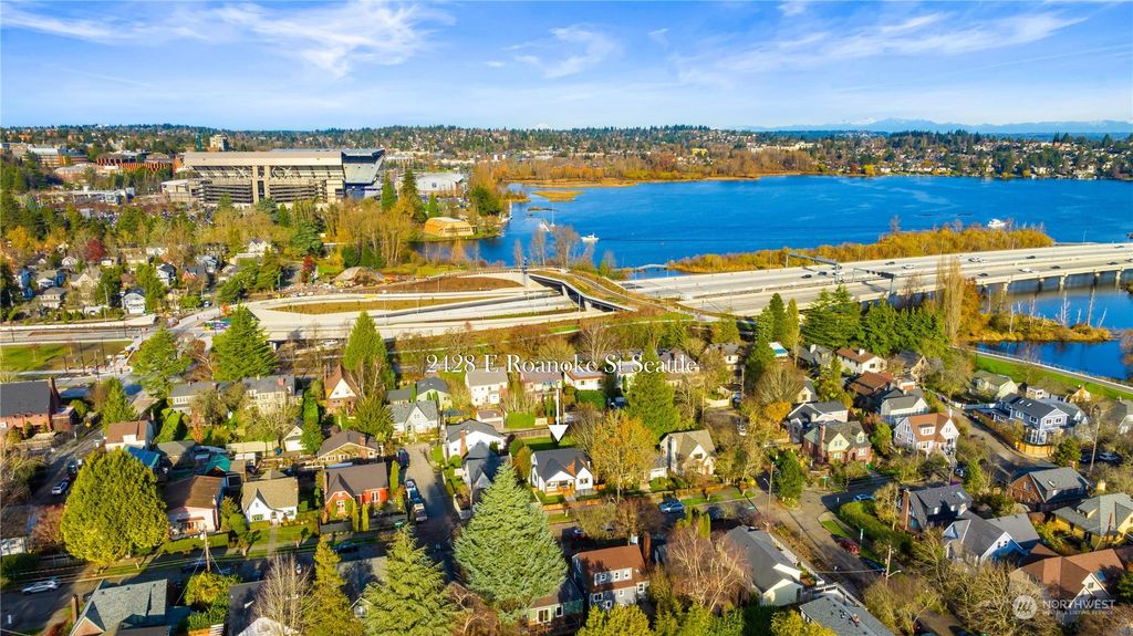 Photo of 2428 E Roanoke Street, Seattle, WA 98112 (MLS # 2316160)
