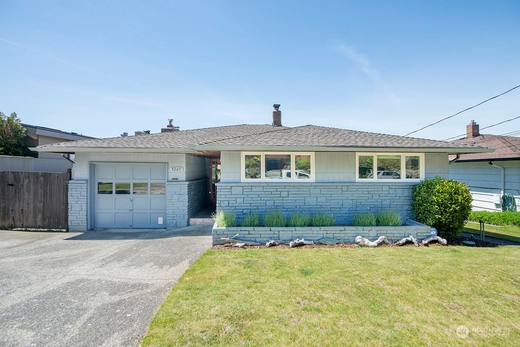 Photo of 3265 56th Avenue SW, Seattle, WA 98116 (MLS # 2246945)