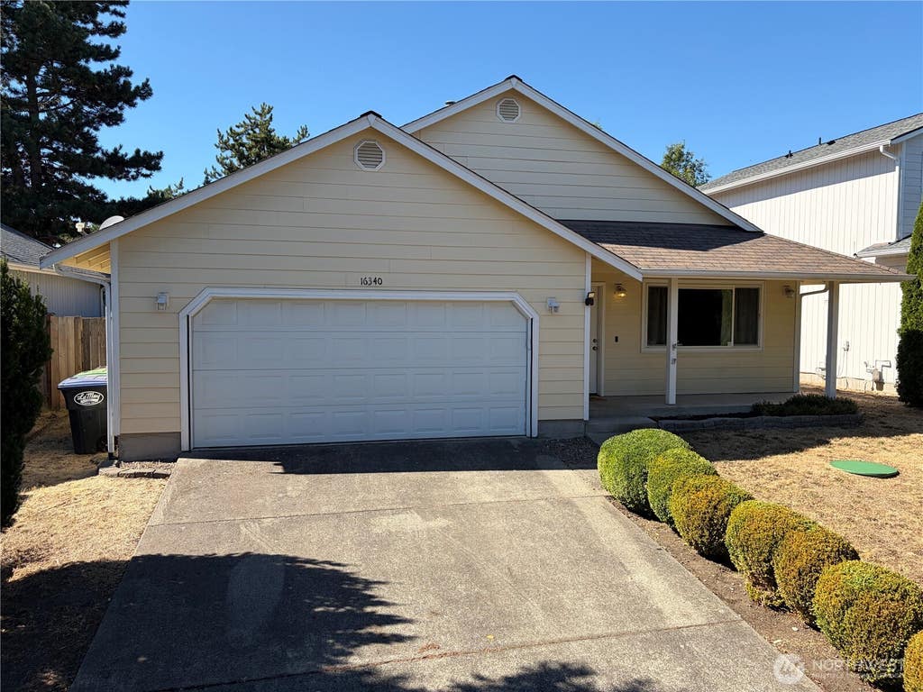 Photo of 98597 Cascadian Avenue SE, Yelm, WA 98597 (MLS # 2570733)