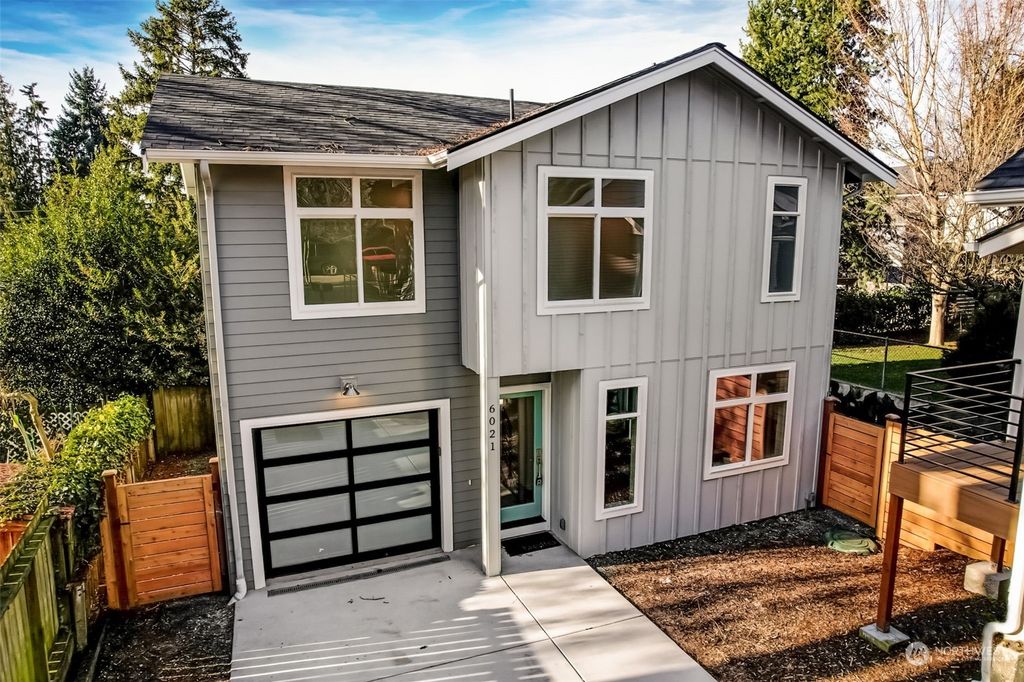 Photo of 6021 28th Avenue NE, Seattle, WA 98115 (MLS # 2191856)