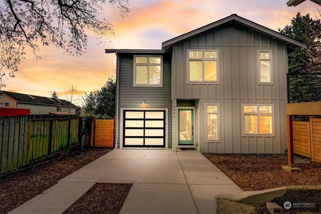 Photo of 6021 28th Avenue NE, Seattle, WA 98115 (MLS # 2191856)