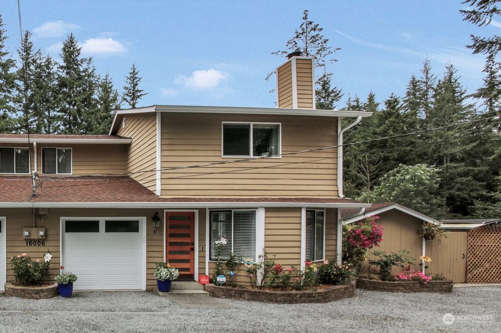 Photo of 16006 73rd Drive SE #B, Snohomish, WA 98296 (MLS # 2020622)