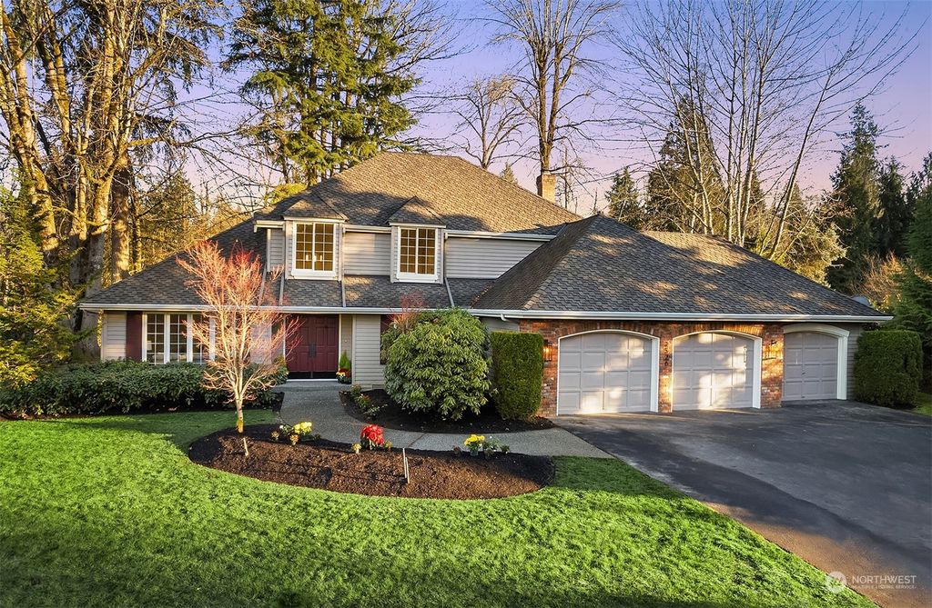 Photo of 2526 265th Avenue NE, Redmond, WA 98053 (MLS # 2182859)