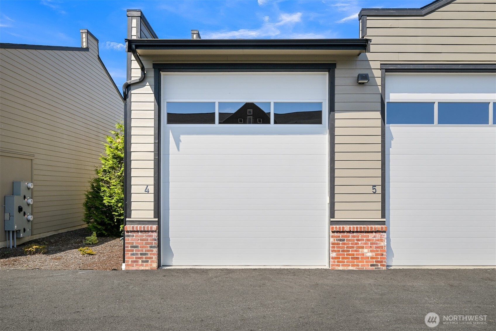 2203 Mercedes Drive 4