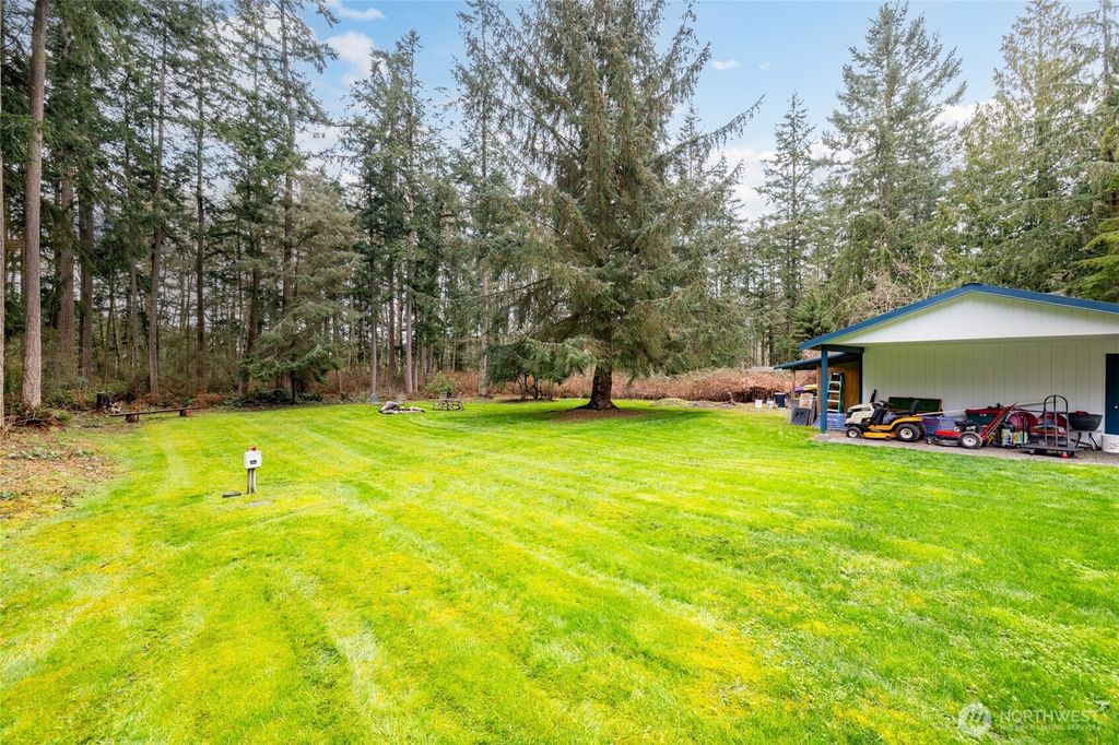 Photo of 4565 Woodland Circle, Oak Harbor, WA 98277 (MLS # 2494605)