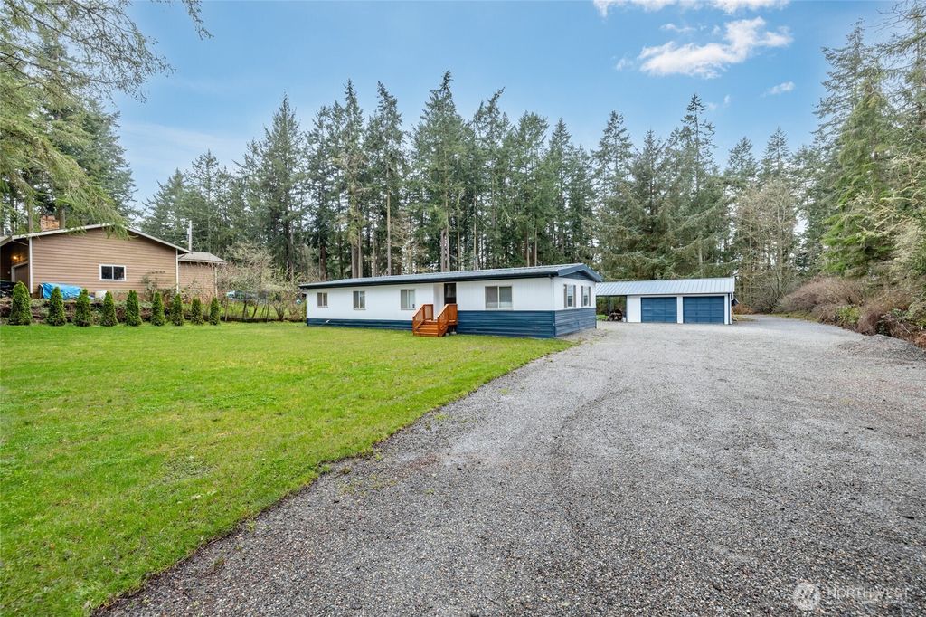 Photo of 4565 Woodland Circle, Oak Harbor, WA 98277 (MLS # 2494605)