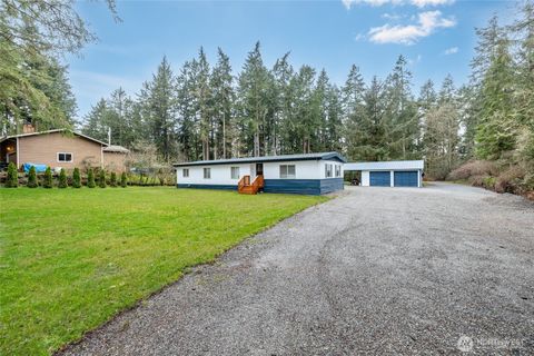 Photo of 4565 Woodland Circle, Oak Harbor, WA 98277 (MLS # 2494605)