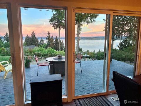 A home in Port Ludlow