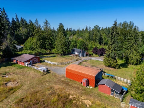Photo of 34721 40th Avenue S, Roy, WA 98580 (MLS # 2550462)