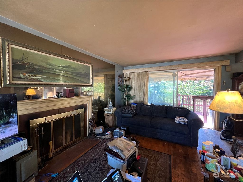 Photo of 14117 12th Avenue SW, Burien, WA 98166 (MLS # 2162379)