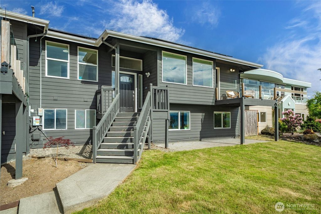 Photo of 4821 Hyada Boulevard NE, Tacoma, WA 98422 (MLS # 2525005)
