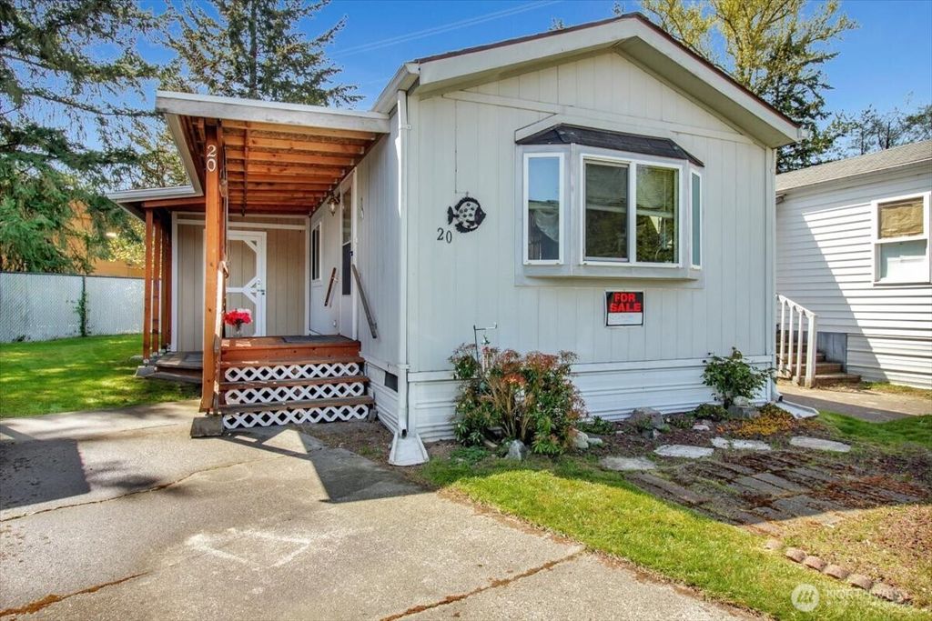 Photo of 9810 State Street #20, Marysville, WA 98270 (MLS # 2370046)
