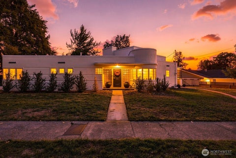 Photo of 5 Park Avenue, Yakima, WA 98902 (MLS # 2589354)
