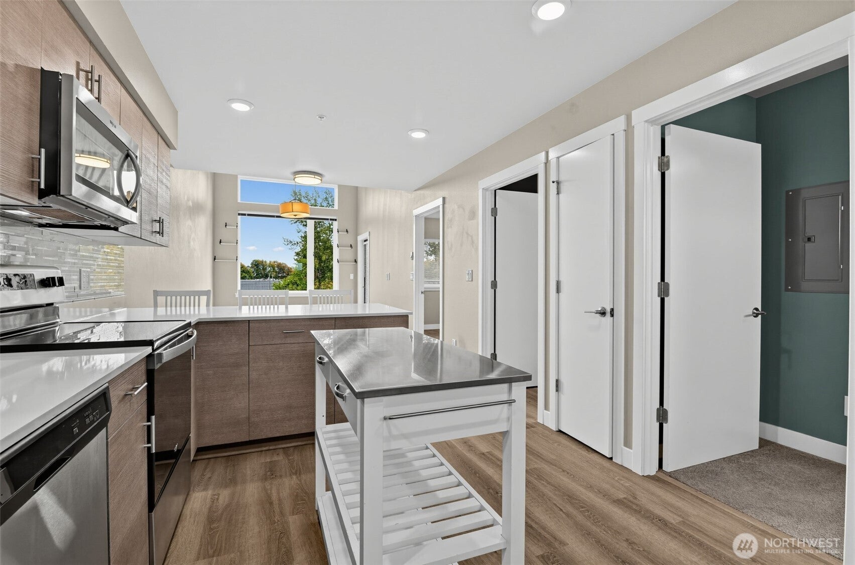 1882 Front Street 401