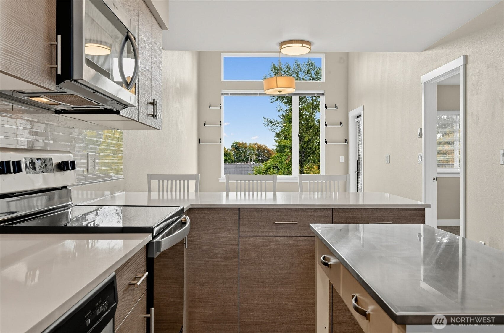 1882 Front Street 401
