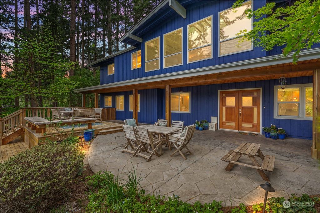 Photo of 16508 SE 145th Street, Renton, WA 98059 (MLS # 2219956)