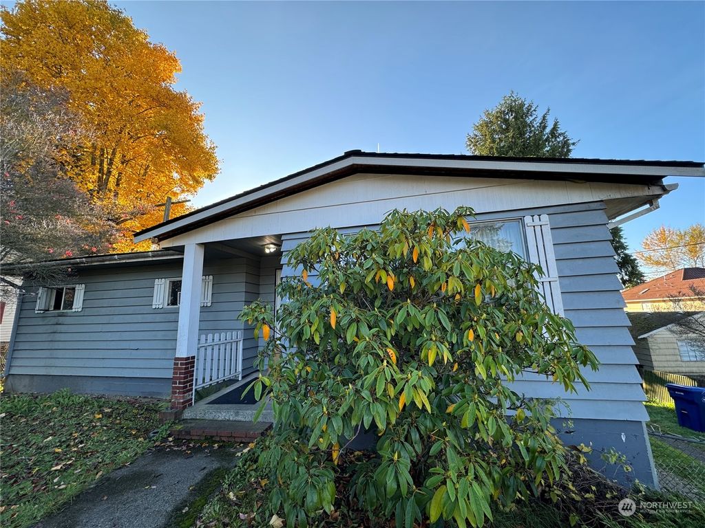 Photo of 4421 S 146th Street, Tukwila, WA 98168 (MLS # 2180170)