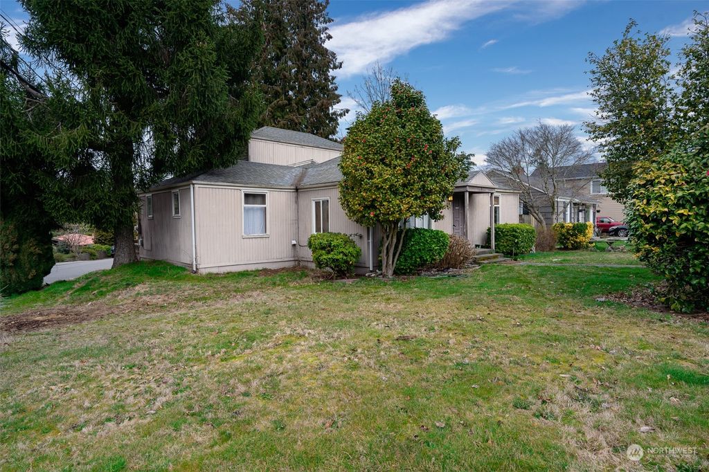 Photo of 10861 Crestwood Drive S, Seattle, WA 98178 (MLS # 2047804)