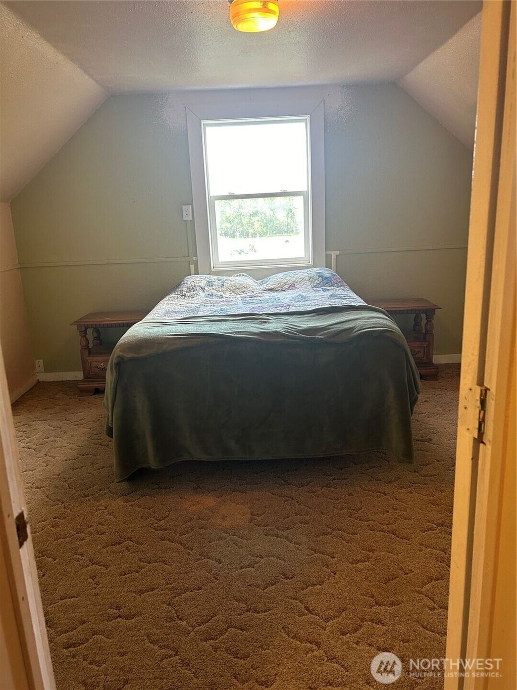 listing image 9369480912784073940