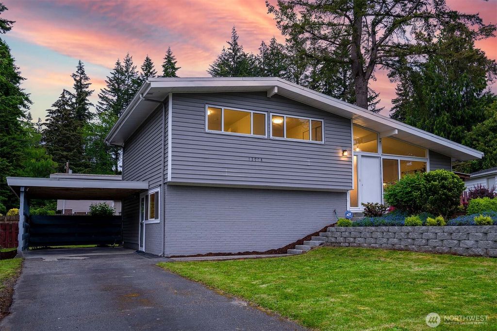 Photo of 13904 SE 38th Pl Pl, Bellevue, WA 98006 (MLS # 2377790)