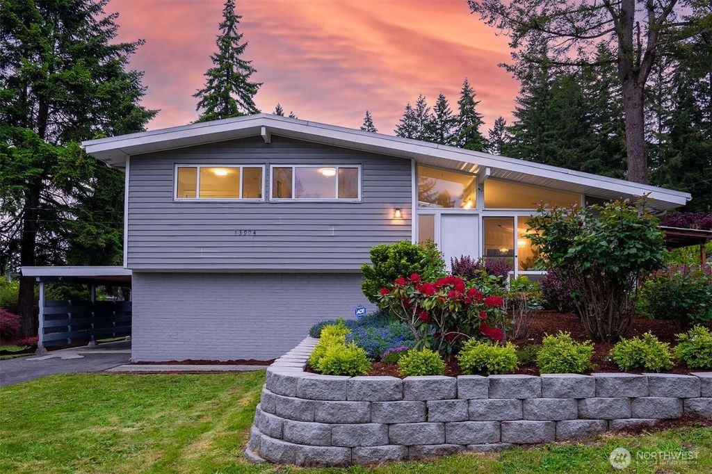 Photo of 13904 SE 38th Pl Pl, Bellevue, WA 98006 (MLS # 2377790)