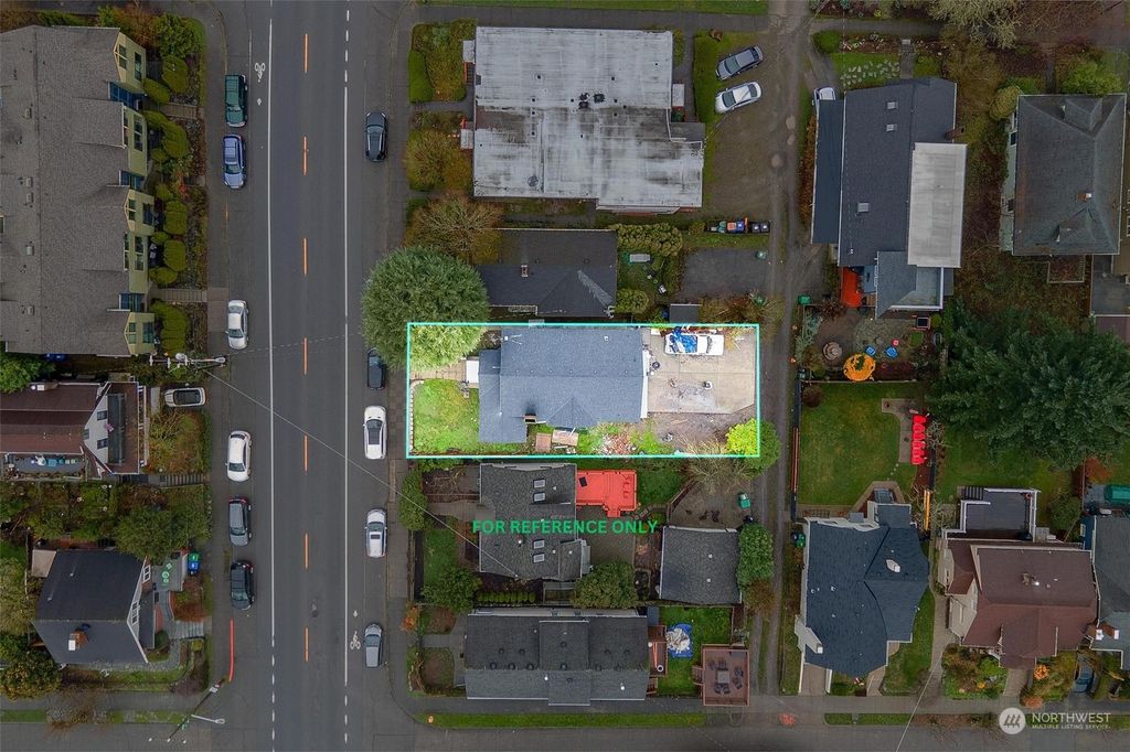 Photo of 7008 Linden Avenue N, Seattle, WA 98103 (MLS # 2192905)