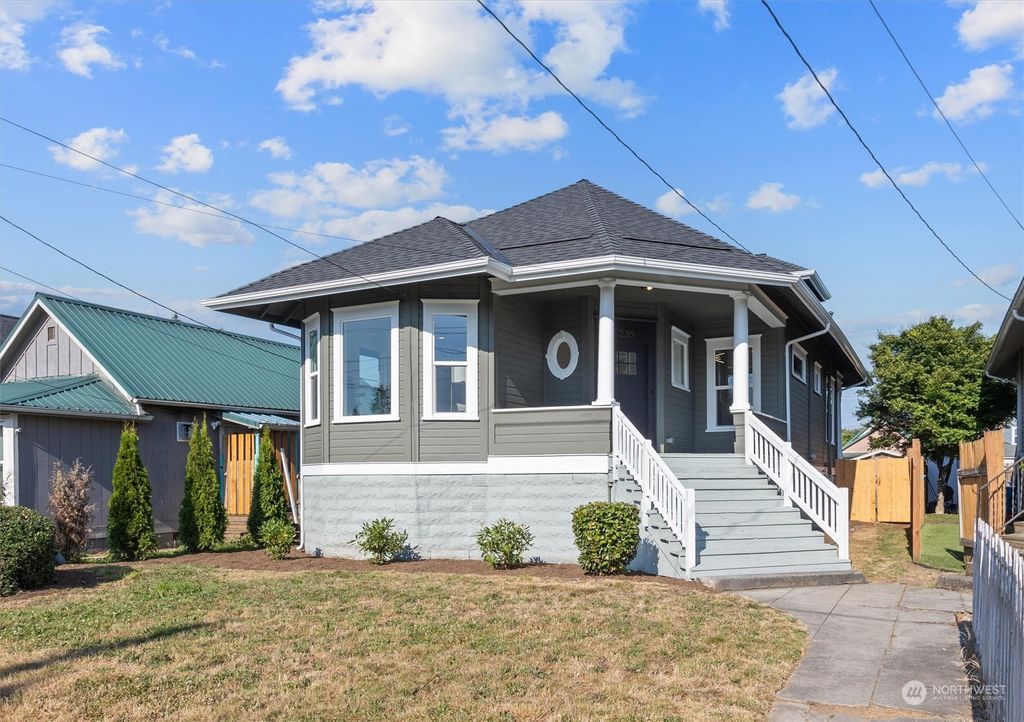 Photo of 235 N Madison Street, Monroe, WA 98272 (MLS # 2267444)