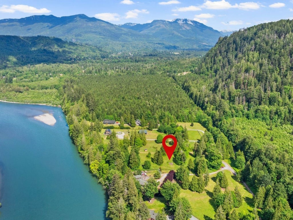 Photo of 42819 Rivers Edge Court, Concrete, WA 98237 (MLS # 2598449)