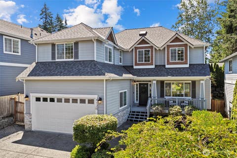 Photo of 4125 NE 27th Place, Renton, WA 98059 (MLS # 2556501)