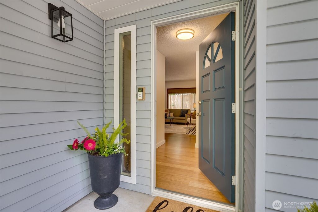 Photo of 12106 NE 149th Street, Kirkland, WA 98034 (MLS # 2395956)