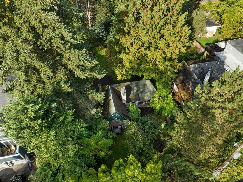 Photo of 14733 31st Avenue NE, Shoreline, WA 98155 (MLS # 2298647)