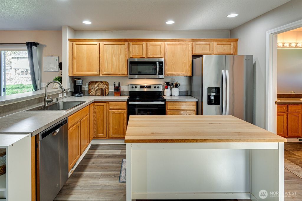 Photo of 590 Gun Club Road, Woodland, WA 98674 (MLS # 2497533)