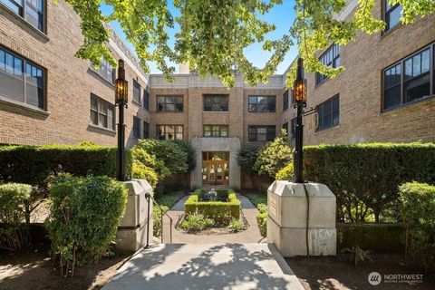 Photo of 519 W Roy Street #112, Seattle, WA 98119 (MLS # 2425942)