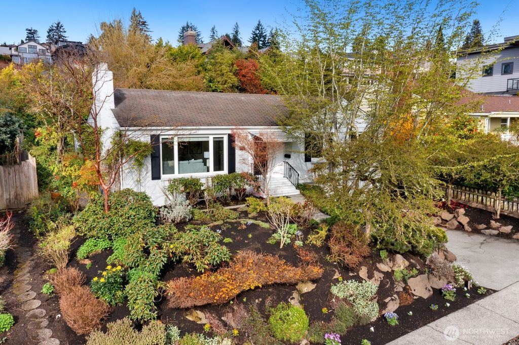 Photo of 6519 53rd Avenue NE, Seattle, WA 98115 (MLS # 2355832)