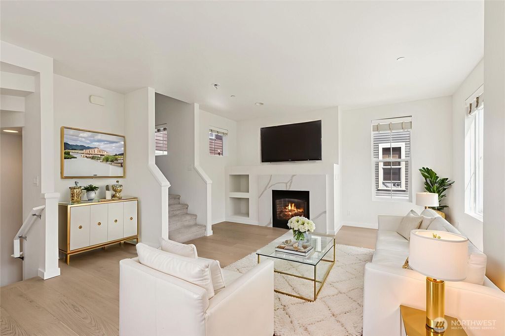 Photo of 861 5th Place NE, Issaquah, WA 98029 (MLS # 2456284)