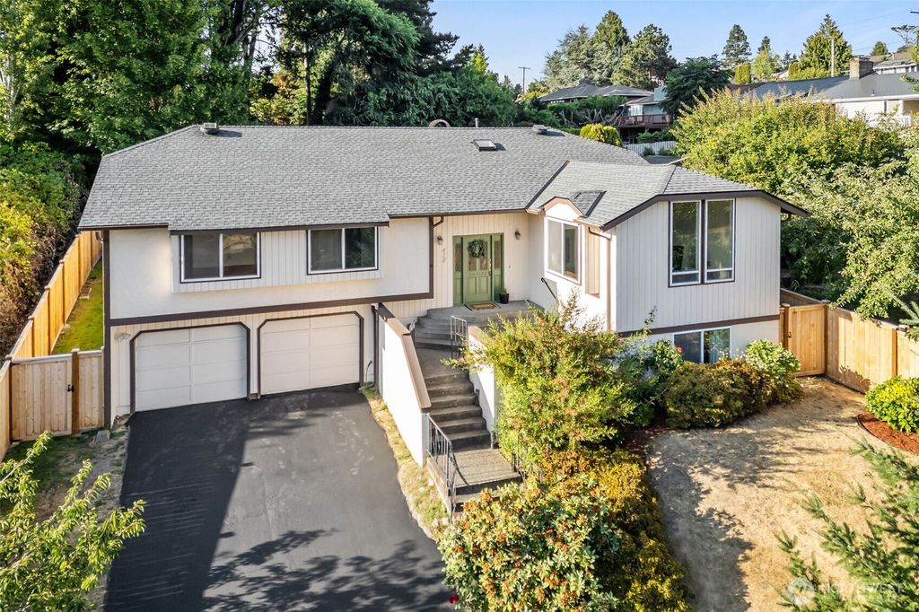 Photo of 418 SW 189th Street, Normandy Park, WA 98166 (MLS # 2411217)