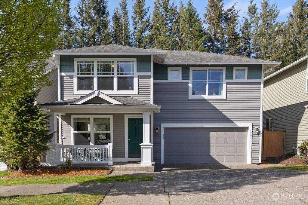 Photo of 7903 Cortland Avenue SE, Snoqualmie, WA 98065 (MLS # 2227984)