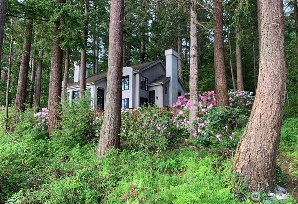 Photo of 16818 Marine Drive, Stanwood, WA 98292 (MLS # 2492883)