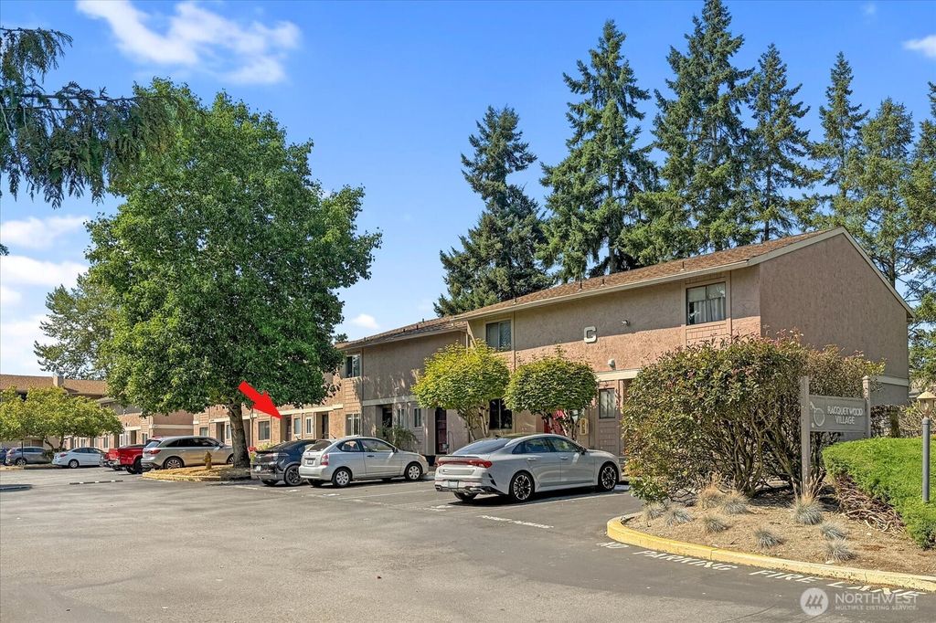 Photo of 20100 60th Avenue W #32, Lynnwood, WA 98036 (MLS # 2420237)
