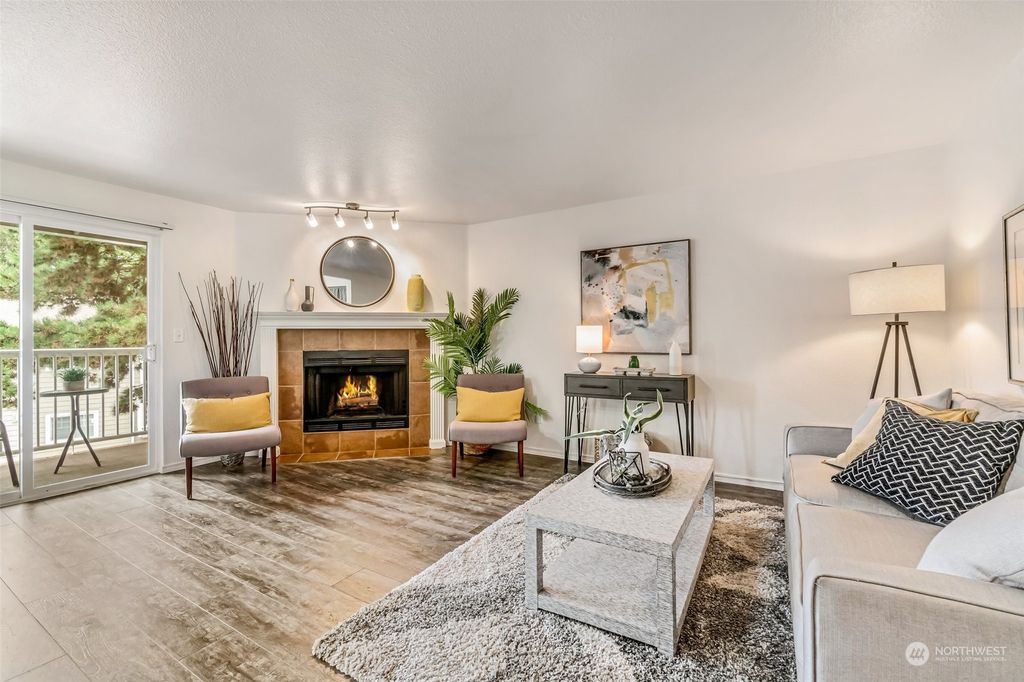 Photo of 1126 N 198th Street #B304, Shoreline, WA 98133 (MLS # 2326572)