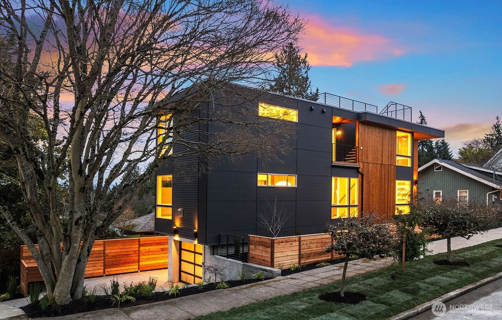 Photo of 6312 Evanston Avenue N, Seattle, WA 98103 (MLS # 2471960)