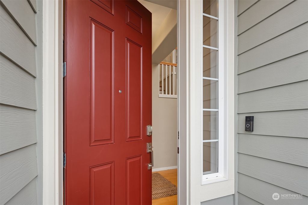 Photo of 1118 NE Laurel Court, Issaquah, WA 98029 (MLS # 2322836)